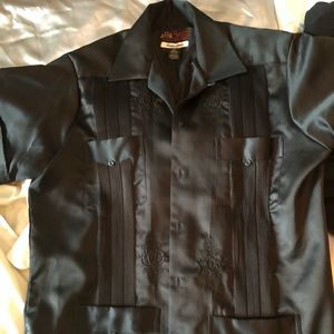 Guayaberas black men’s shirt L detailed